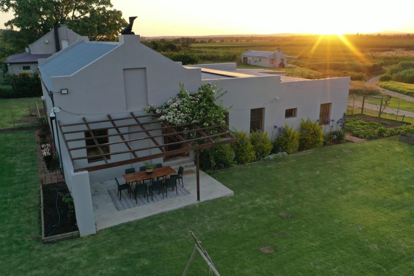 Lowergroen Guest Farm, Working Farm Swellendam Buitenkant foto